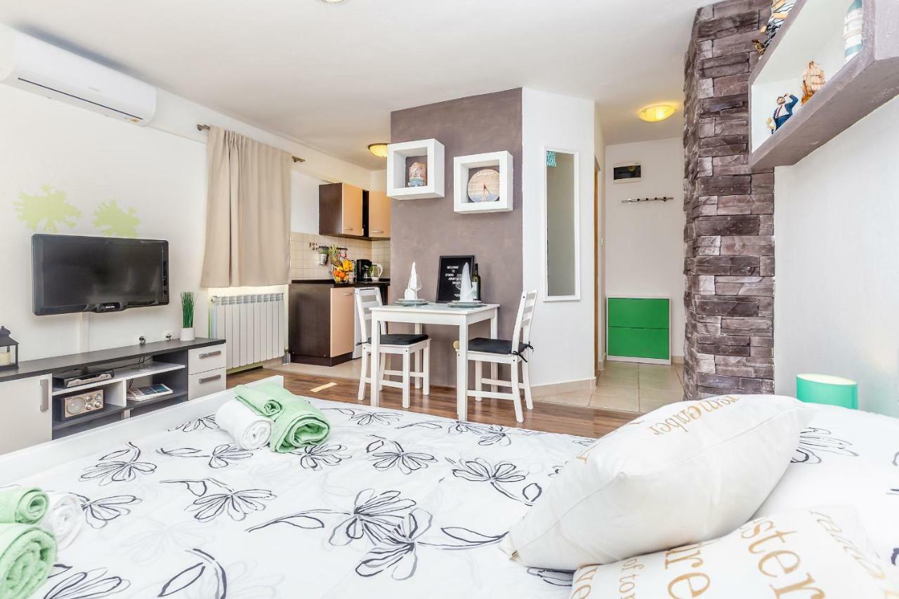 Studio Apartman Magdalena Omišalj Exterior foto